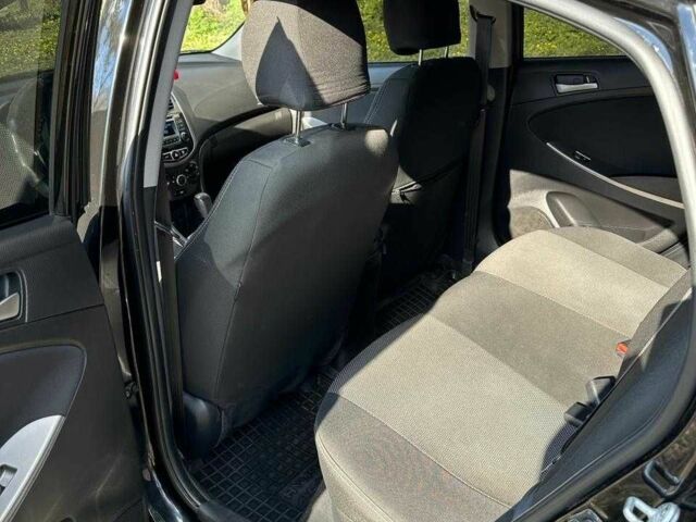 Черный Хендай Акцент, объемом двигателя 1.4 л и пробегом 53 тыс. км за 11500 $, фото 7 на Automoto.ua