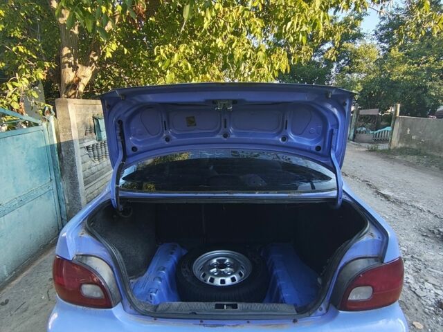 Фиолетовый Хендай Акцент, объемом двигателя 1.3 л и пробегом 315 тыс. км за 1000 $, фото 3 на Automoto.ua