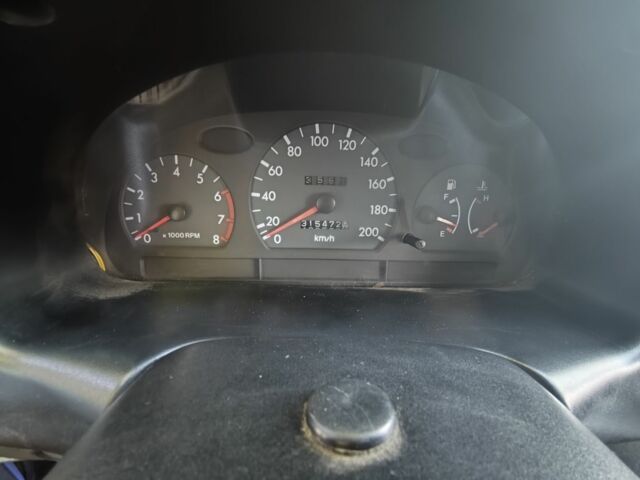 Фиолетовый Хендай Акцент, объемом двигателя 1.3 л и пробегом 315 тыс. км за 1000 $, фото 7 на Automoto.ua