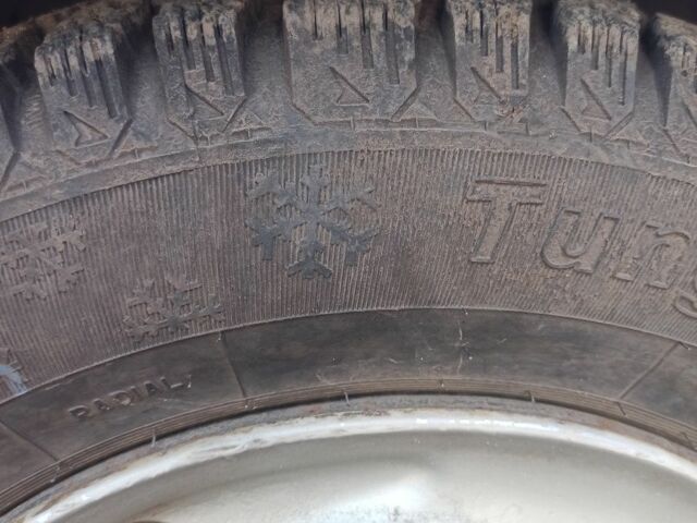 Фиолетовый Хендай Акцент, объемом двигателя 1.5 л и пробегом 355 тыс. км за 1350 $, фото 10 на Automoto.ua