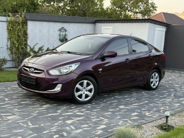 Фиолетовый Хендай Акцент, объемом двигателя 0 л и пробегом 124 тыс. км за 8450 $, фото 1 на Automoto.ua
