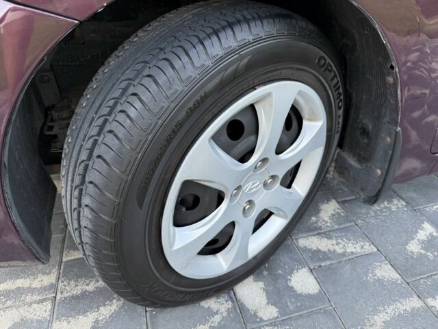 Фиолетовый Хендай Акцент, объемом двигателя 0 л и пробегом 124 тыс. км за 8450 $, фото 6 на Automoto.ua