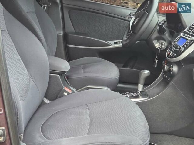 Фиолетовый Хендай Акцент, объемом двигателя 1.4 л и пробегом 178 тыс. км за 7600 $, фото 35 на Automoto.ua