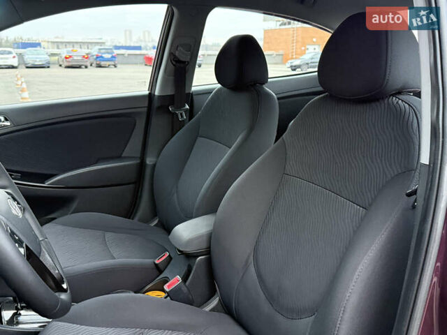 Фіолетовий Хендай Акцент, об'ємом двигуна 1.4 л та пробігом 147 тис. км за 9500 $, фото 24 на Automoto.ua