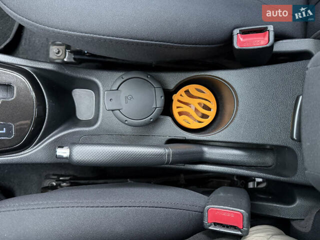 Фіолетовий Хендай Акцент, об'ємом двигуна 1.4 л та пробігом 147 тис. км за 9500 $, фото 30 на Automoto.ua