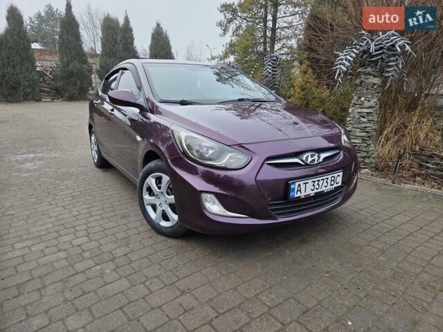 Фиолетовый Хендай Акцент, объемом двигателя 1.4 л и пробегом 178 тыс. км за 7600 $, фото 3 на Automoto.ua