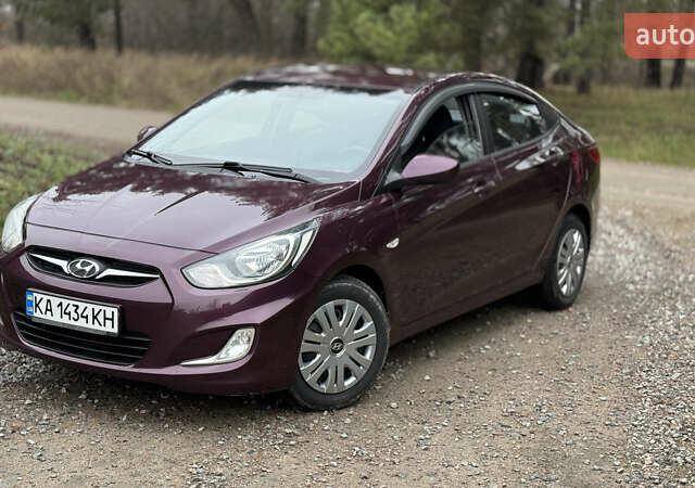 Фиолетовый Хендай Акцент, объемом двигателя 1.4 л и пробегом 145 тыс. км за 7000 $, фото 2 на Automoto.ua