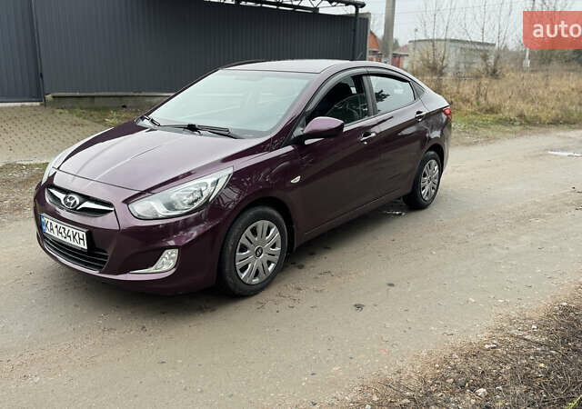 Фиолетовый Хендай Акцент, объемом двигателя 1.4 л и пробегом 145 тыс. км за 7000 $, фото 16 на Automoto.ua