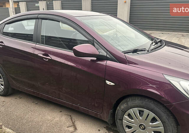 Фіолетовий Хендай Акцент, об'ємом двигуна 1.4 л та пробігом 145 тис. км за 4900 $, фото 1 на Automoto.ua