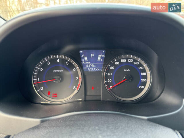 Фиолетовый Хендай Акцент, объемом двигателя 1.6 л и пробегом 129 тыс. км за 9200 $, фото 7 на Automoto.ua