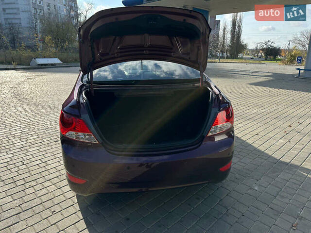 Фиолетовый Хендай Акцент, объемом двигателя 1.4 л и пробегом 166 тыс. км за 8999 $, фото 9 на Automoto.ua