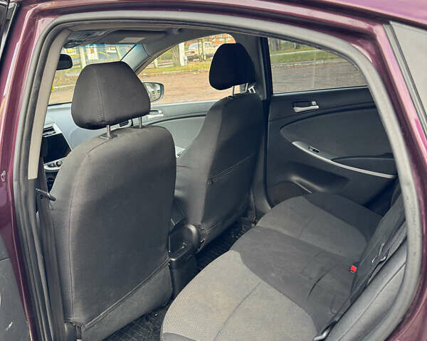 Фиолетовый Хендай Акцент, объемом двигателя 1.6 л и пробегом 129 тыс. км за 9200 $, фото 13 на Automoto.ua