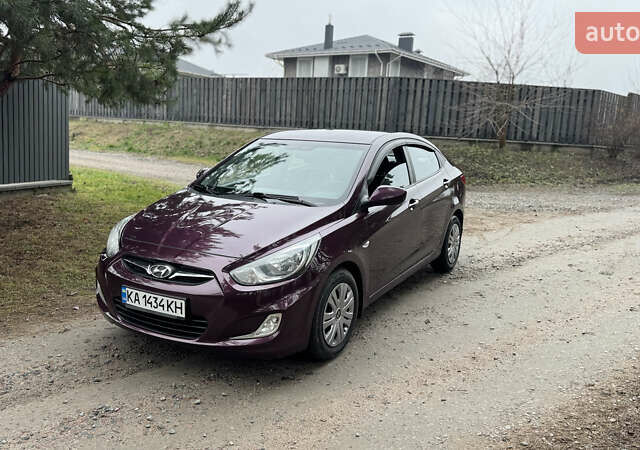 Фиолетовый Хендай Акцент, объемом двигателя 1.4 л и пробегом 145 тыс. км за 7000 $, фото 4 на Automoto.ua