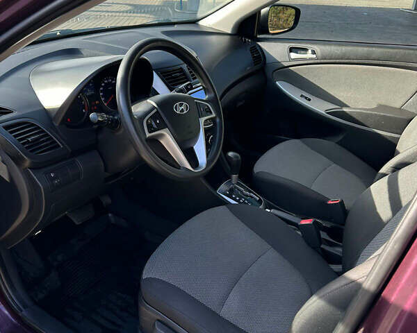 Фиолетовый Хендай Акцент, объемом двигателя 1.4 л и пробегом 166 тыс. км за 8999 $, фото 11 на Automoto.ua