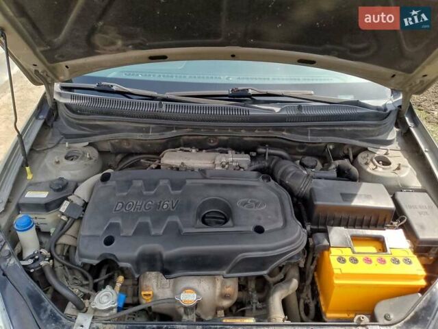 Коричневый Хендай Акцент, объемом двигателя 1.4 л и пробегом 100 тыс. км за 5499 $, фото 6 на Automoto.ua