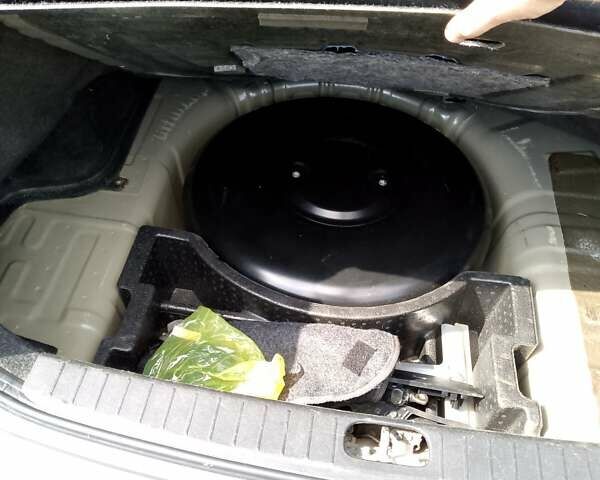 Коричневый Хендай Акцент, объемом двигателя 1.4 л и пробегом 100 тыс. км за 5499 $, фото 2 на Automoto.ua