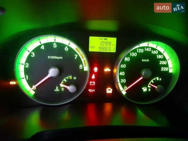 Коричневый Хендай Акцент, объемом двигателя 1.4 л и пробегом 100 тыс. км за 5499 $, фото 15 на Automoto.ua