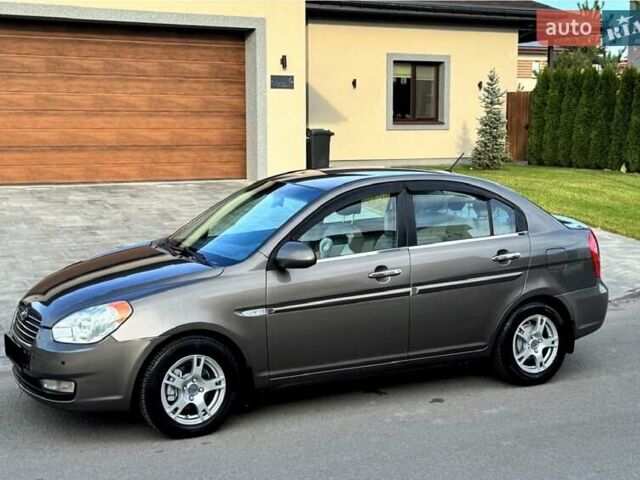 Коричневый Хендай Акцент, объемом двигателя 1.6 л и пробегом 92 тыс. км за 7500 $, фото 3 на Automoto.ua