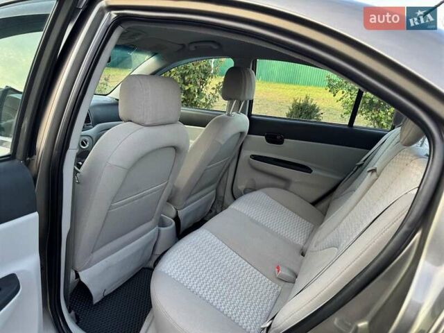Коричневый Хендай Акцент, объемом двигателя 1.6 л и пробегом 92 тыс. км за 7500 $, фото 6 на Automoto.ua