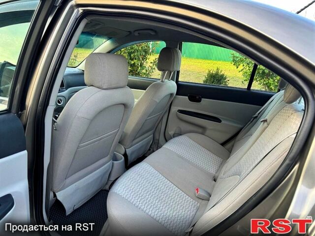 Коричневый Хендай Акцент, объемом двигателя 1.6 л и пробегом 92 тыс. км за 7500 $, фото 6 на Automoto.ua