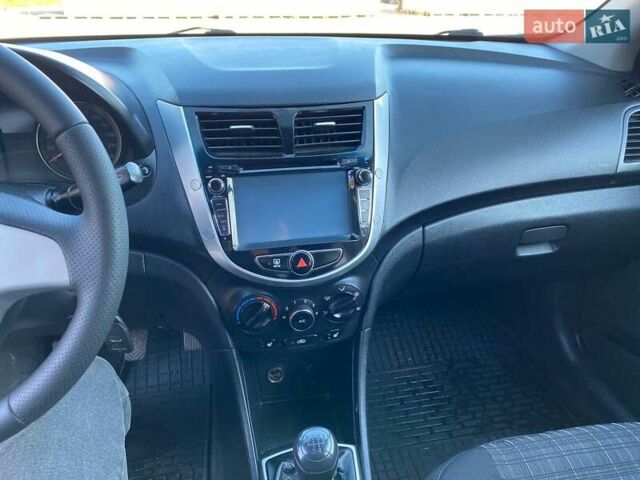 Коричневый Хендай Акцент, объемом двигателя 1.4 л и пробегом 212 тыс. км за 6899 $, фото 17 на Automoto.ua