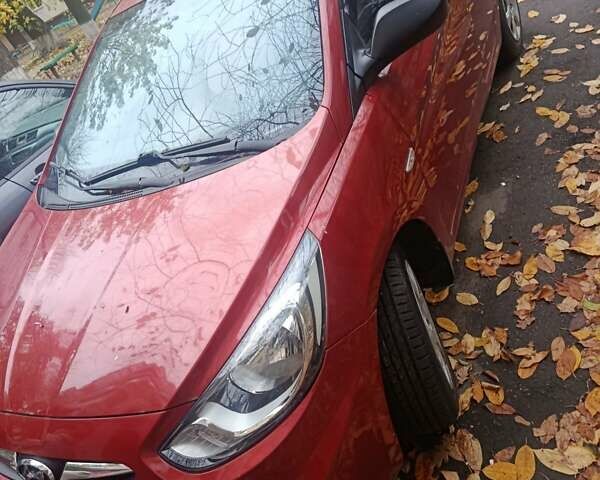 Красный Хендай Акцент, объемом двигателя 1.4 л и пробегом 27 тыс. км за 8500 $, фото 7 на Automoto.ua