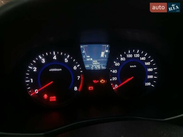 Красный Хендай Акцент, объемом двигателя 1.4 л и пробегом 27 тыс. км за 8500 $, фото 4 на Automoto.ua