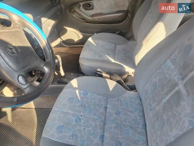 Красный Хендай Акцент, объемом двигателя 1.5 л и пробегом 294 тыс. км за 2700 $, фото 9 на Automoto.ua