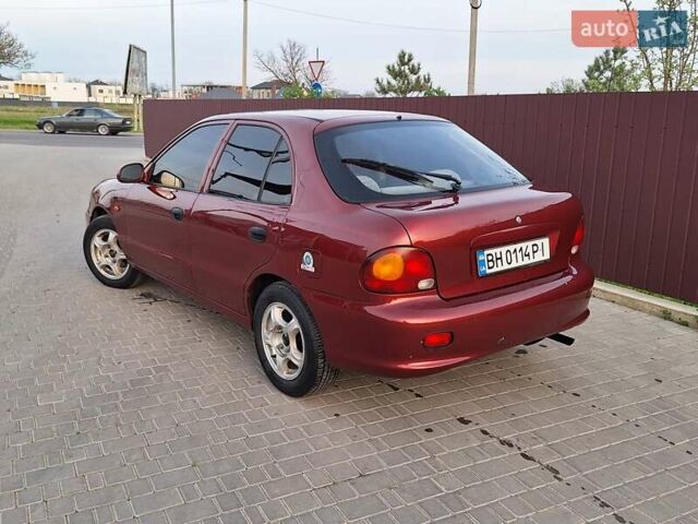 Красный Хендай Акцент, объемом двигателя 1.5 л и пробегом 294 тыс. км за 2700 $, фото 1 на Automoto.ua