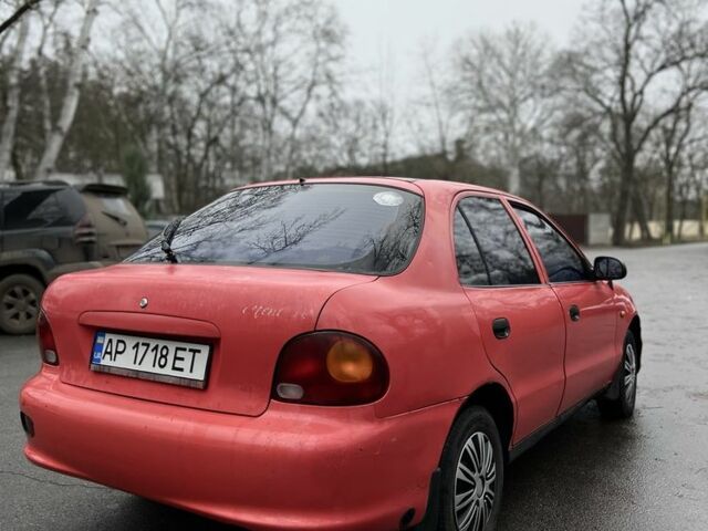 Красный Хендай Акцент, объемом двигателя 1.3 л и пробегом 300 тыс. км за 1200 $, фото 1 на Automoto.ua