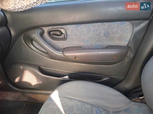 Красный Хендай Акцент, объемом двигателя 1.5 л и пробегом 294 тыс. км за 2700 $, фото 8 на Automoto.ua