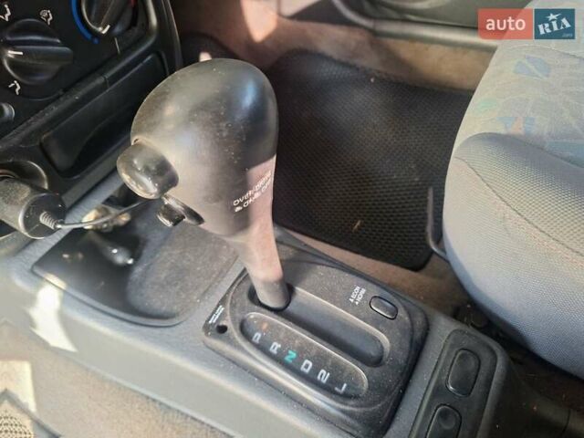 Красный Хендай Акцент, объемом двигателя 1.5 л и пробегом 294 тыс. км за 2700 $, фото 6 на Automoto.ua