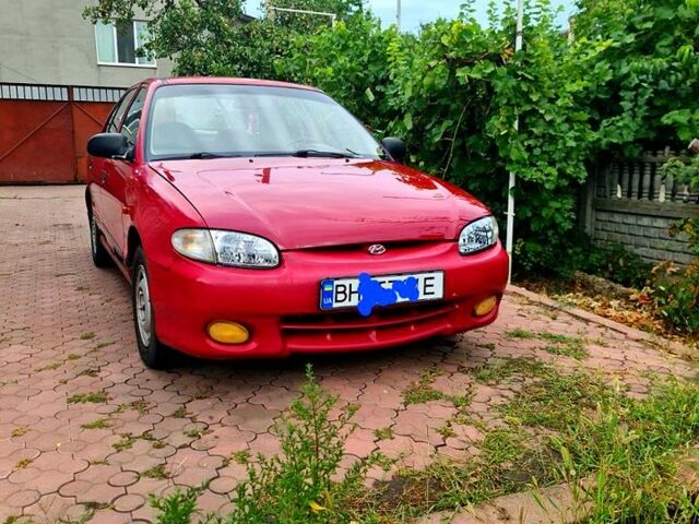 Красный Хендай Акцент, объемом двигателя 1.6 л и пробегом 0 тыс. км за 2200 $, фото 1 на Automoto.ua