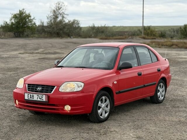 Червоний Хендай Акцент, об'ємом двигуна 1.6 л та пробігом 161 тис. км за 1700 $, фото 2 на Automoto.ua