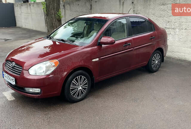 Червоний Хендай Акцент, об'ємом двигуна 1.4 л та пробігом 218 тис. км за 5000 $, фото 2 на Automoto.ua