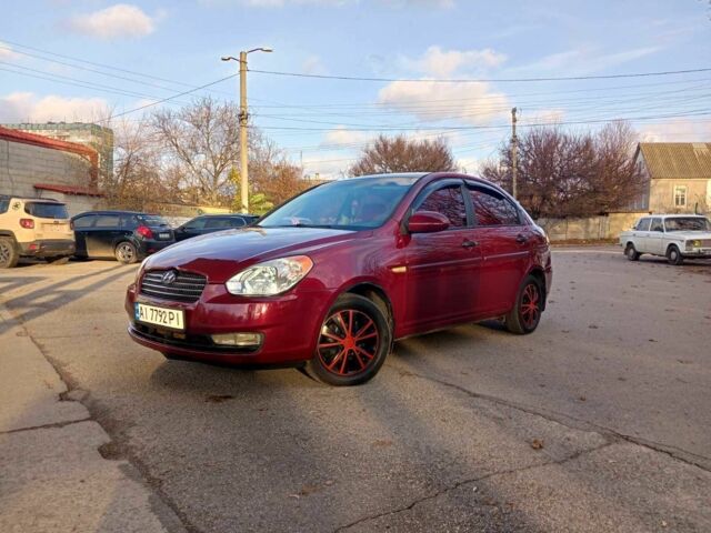 Красный Хендай Акцент, объемом двигателя 1.6 л и пробегом 255 тыс. км за 5600 $, фото 6 на Automoto.ua