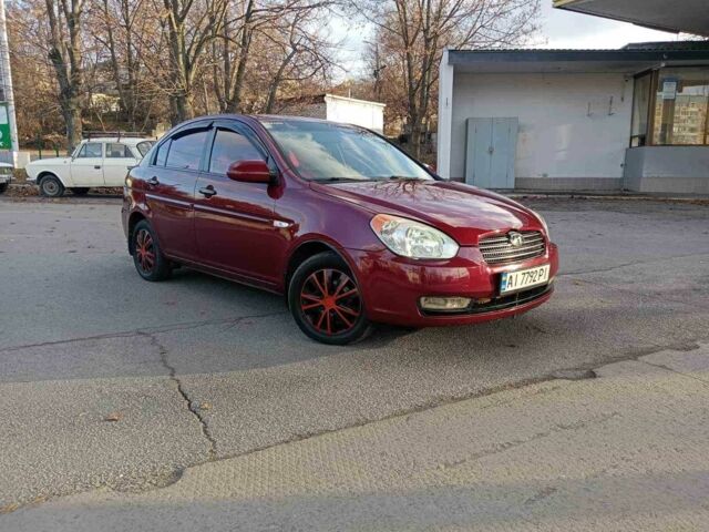 Красный Хендай Акцент, объемом двигателя 1.6 л и пробегом 255 тыс. км за 5600 $, фото 1 на Automoto.ua