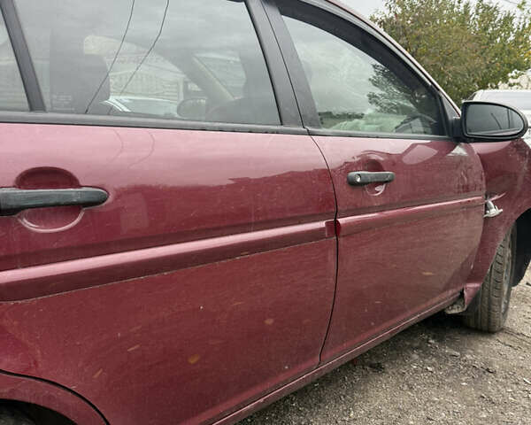 Красный Хендай Акцент, объемом двигателя 1.4 л и пробегом 186 тыс. км за 1500 $, фото 5 на Automoto.ua