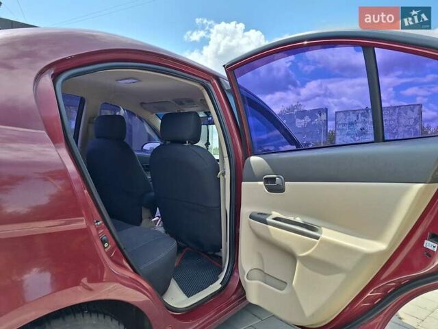 Красный Хендай Акцент, объемом двигателя 1.4 л и пробегом 258 тыс. км за 5200 $, фото 6 на Automoto.ua