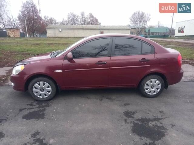 Красный Хендай Акцент, объемом двигателя 1.4 л и пробегом 200 тыс. км за 4100 $, фото 1 на Automoto.ua