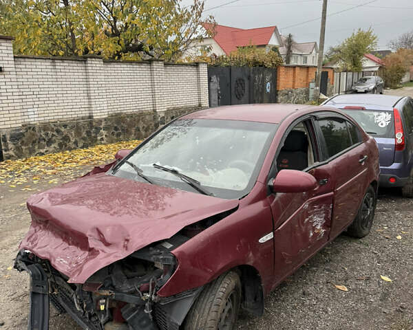 Красный Хендай Акцент, объемом двигателя 1.4 л и пробегом 186 тыс. км за 1500 $, фото 11 на Automoto.ua