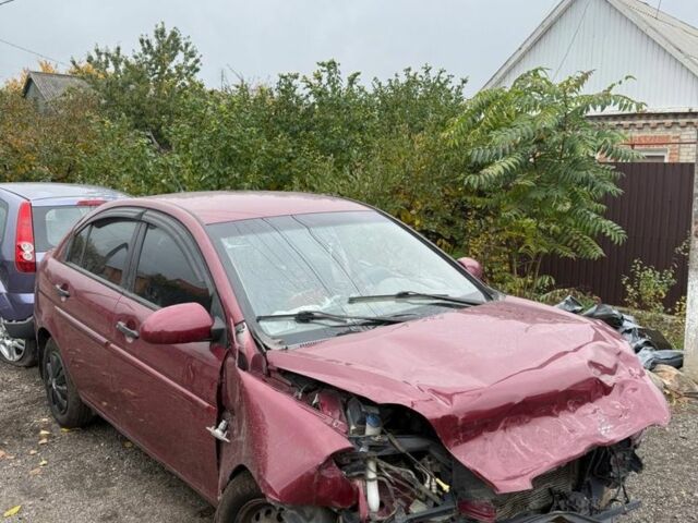 Хендай Акцент 2007 у Запоріжжя на Automoto.ua Червоний Хендай Акцент, об'ємом двигуна 1.4 л та пробігом 180 тис. км за 1700 $, фото 2 на Automoto.ua