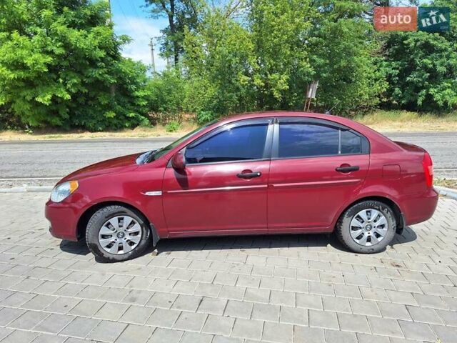 Красный Хендай Акцент, объемом двигателя 1.4 л и пробегом 258 тыс. км за 5200 $, фото 15 на Automoto.ua