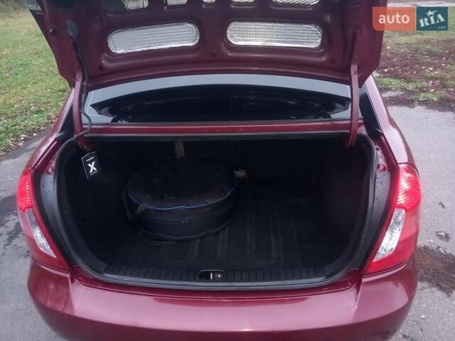 Красный Хендай Акцент, объемом двигателя 1.4 л и пробегом 200 тыс. км за 4100 $, фото 13 на Automoto.ua