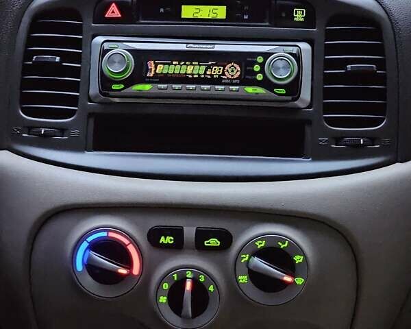 Хендай Акцент 2007 в Харькове на Automoto.ua Красный Хендай Акцент, объемом двигателя 1.4 л и пробегом 143 тыс. км за 4750 $, фото 39 на Automoto.ua