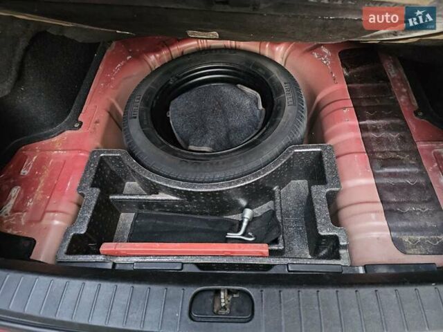 Хендай Акцент 2007 в Харькове на Automoto.ua Красный Хендай Акцент, объемом двигателя 1.4 л и пробегом 143 тыс. км за 4750 $, фото 13 на Automoto.ua