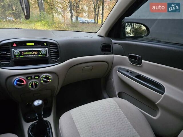 Хендай Акцент 2007 в Харькове на Automoto.ua Красный Хендай Акцент, объемом двигателя 1.4 л и пробегом 143 тыс. км за 4750 $, фото 40 на Automoto.ua