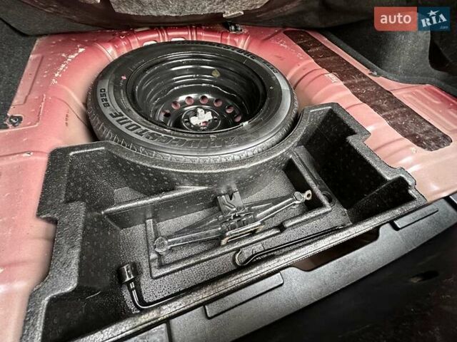 Красный Хендай Акцент, объемом двигателя 1.49 л и пробегом 165 тыс. км за 5550 $, фото 59 на Automoto.ua