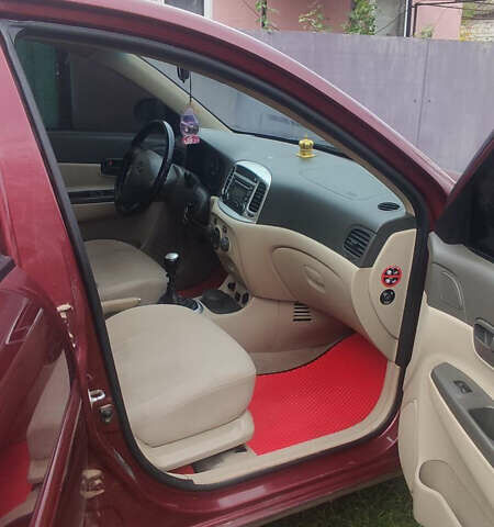 Червоний Хендай Акцент, об'ємом двигуна 1.59 л та пробігом 218 тис. км за 5100 $, фото 10 на Automoto.ua