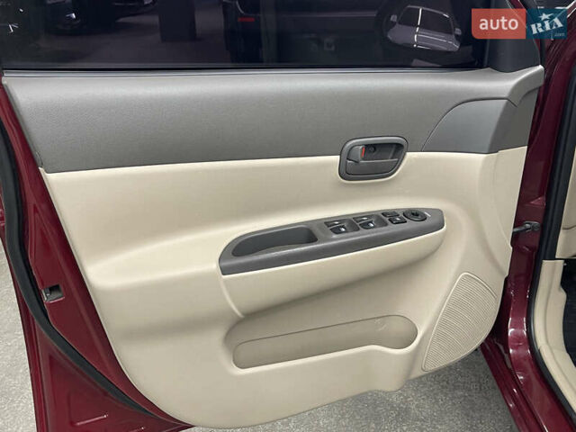 Червоний Хендай Акцент, об'ємом двигуна 1.4 л та пробігом 122 тис. км за 5800 $, фото 10 на Automoto.ua